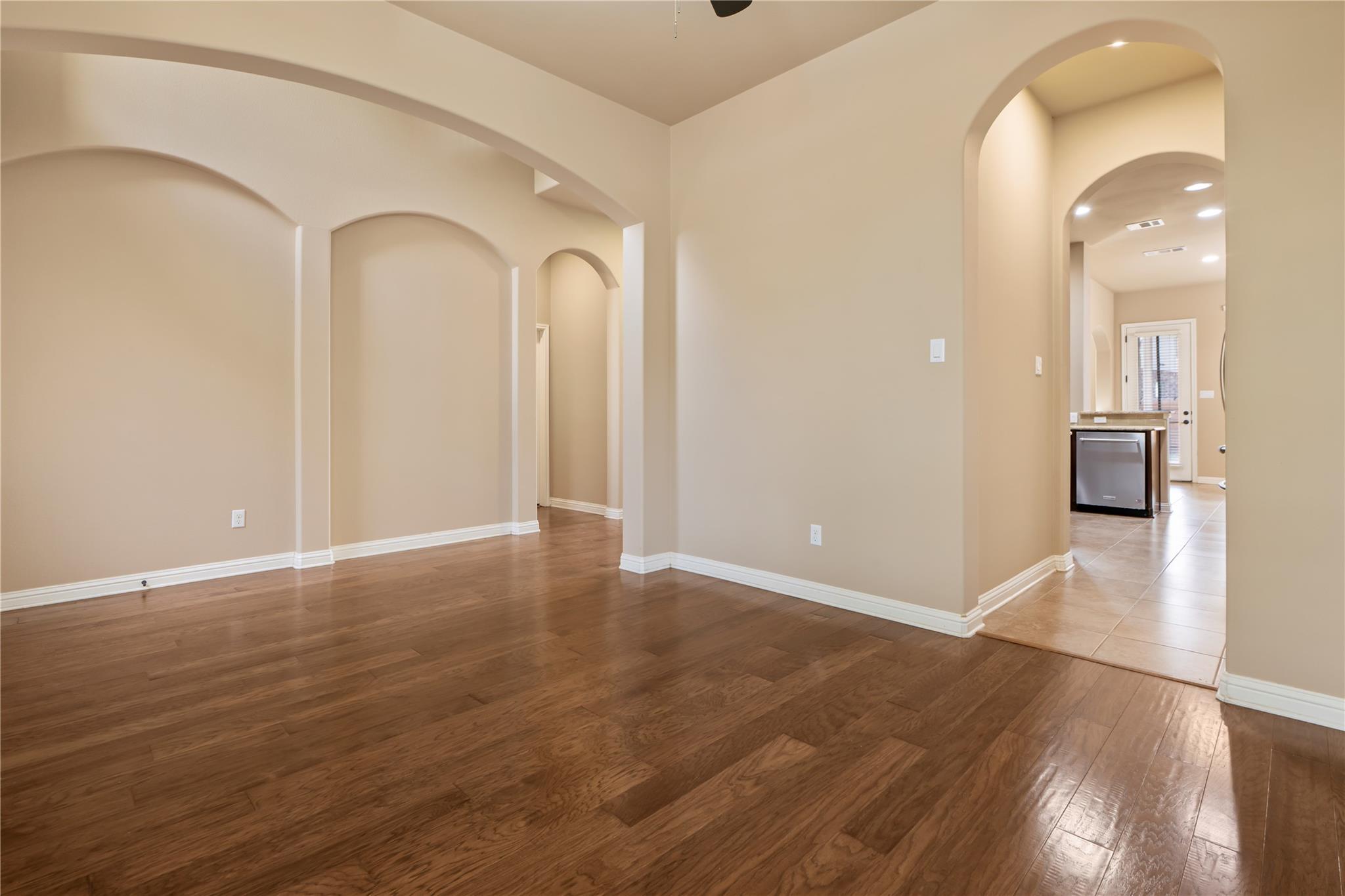 614 Spanish Mustang DR