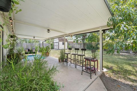 Tiny photo for 1213 S Trace DR, Austin, TX 78745 (MLS # 9063713)
