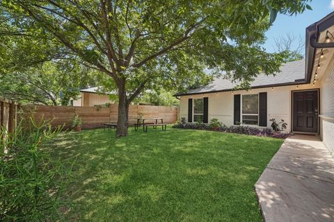 Tiny photo for 1213 S Trace DR, Austin, TX 78745 (MLS # 9063713)