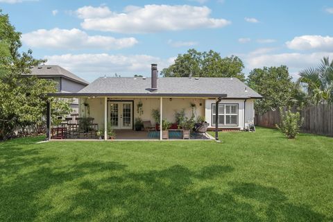 Tiny photo for 1213 S Trace DR, Austin, TX 78745 (MLS # 9063713)