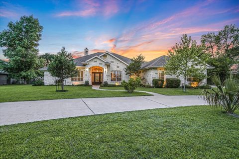 307 E Pheasant DR Highland Haven TX 78654