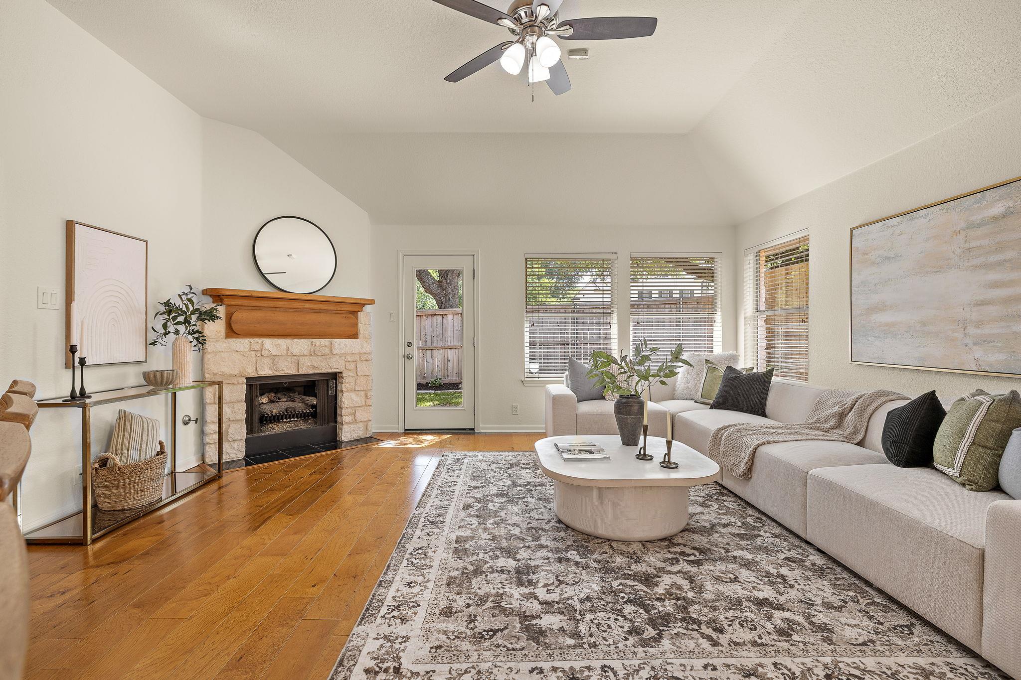 4011 Sable Oaks DR