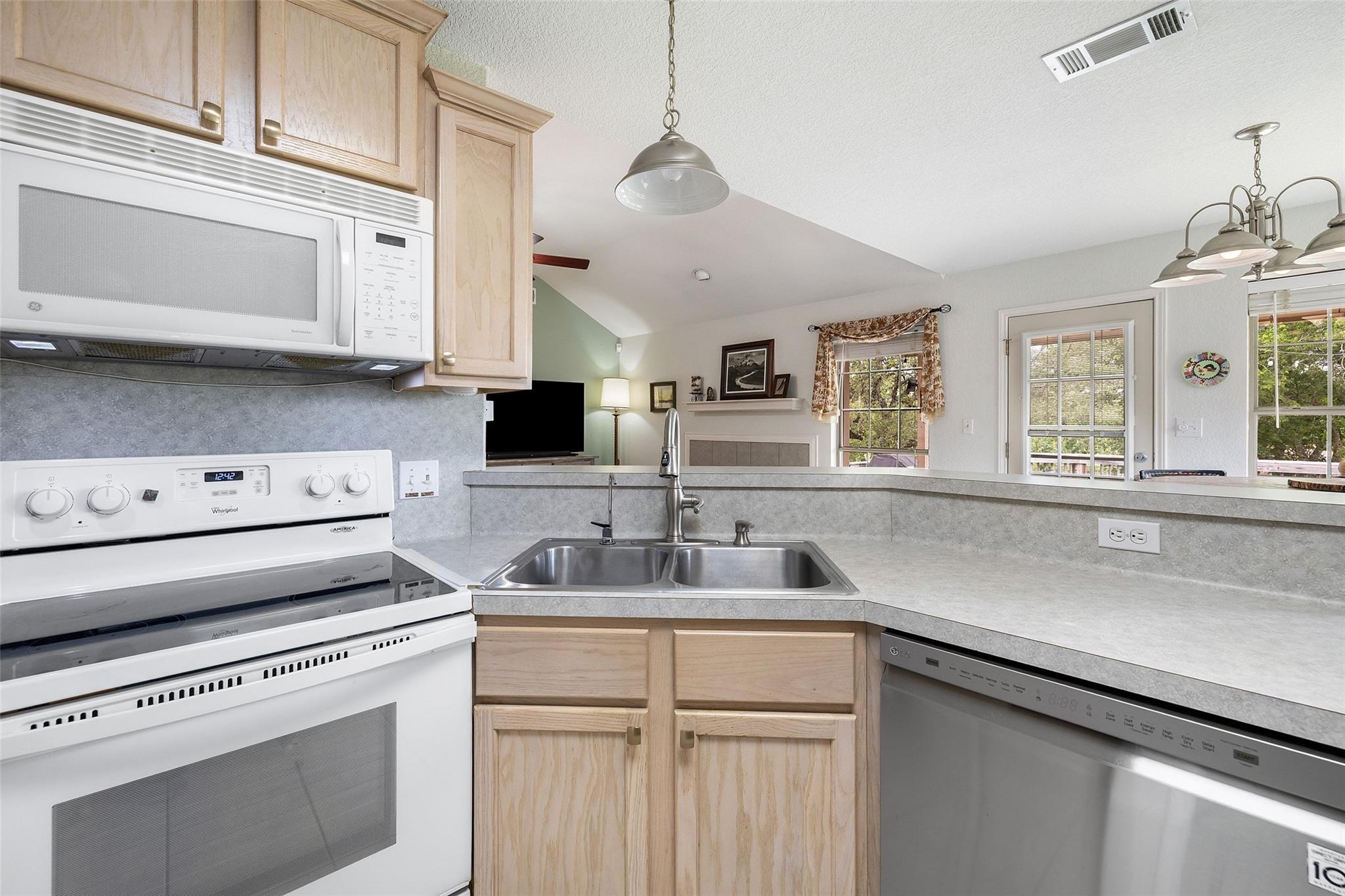 135 Barton RD