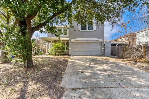 Photo of 4508 Peach Grove RD, Austin, TX 78744 (MLS # 1633859)