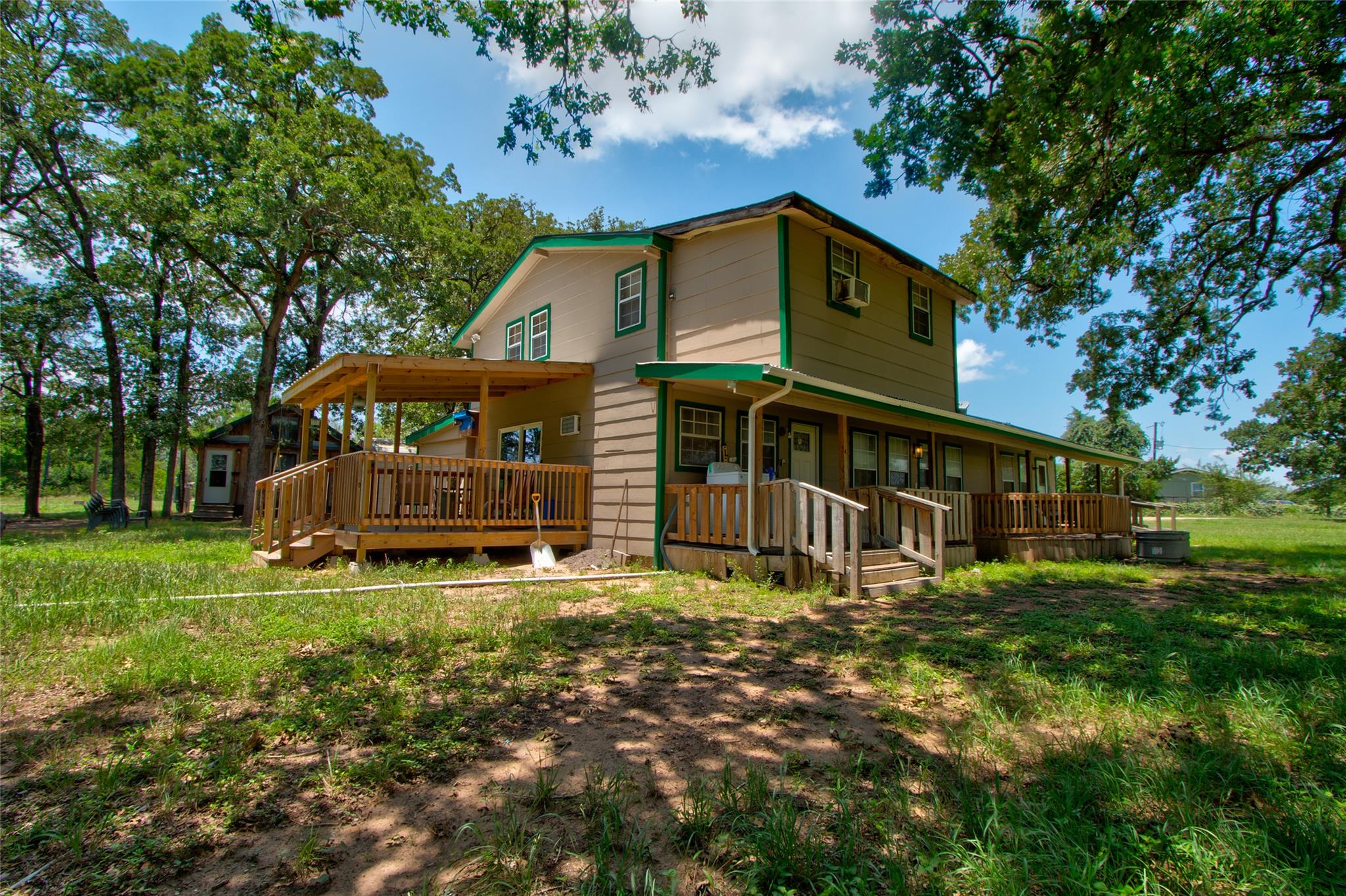 1162 N State Highway 95