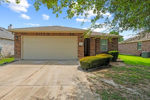 Photo of 12008 Lansdowne RD, Austin, TX 78754 (MLS # 1807772)