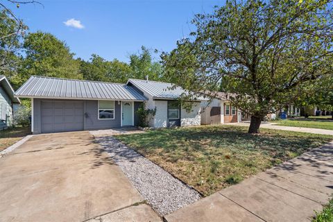 Photo of 7001 Cherry Meadow DR, Austin, TX 78745 (MLS # 5656684)