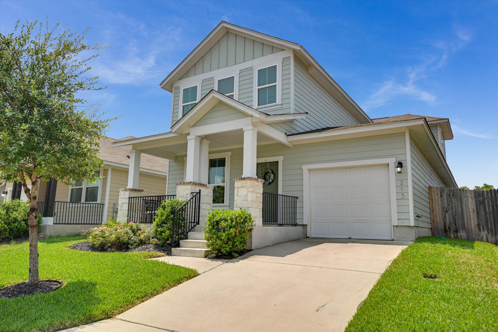 213 Michaelis DR, Leander