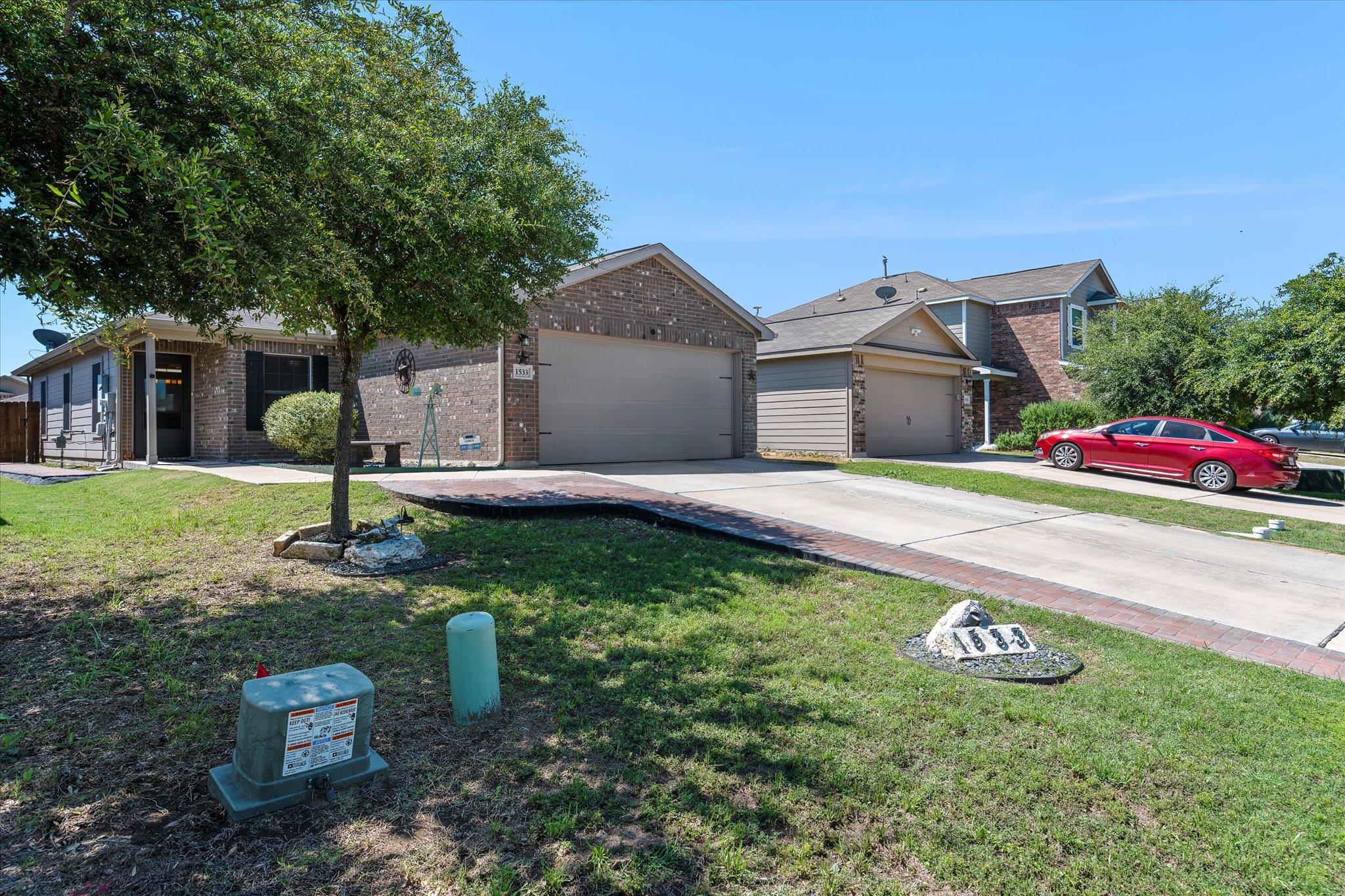 1533 Breanna LN
