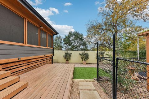 Tiny photo for 1101 Manlove ST, Austin, TX 78741 (MLS # 3872287)