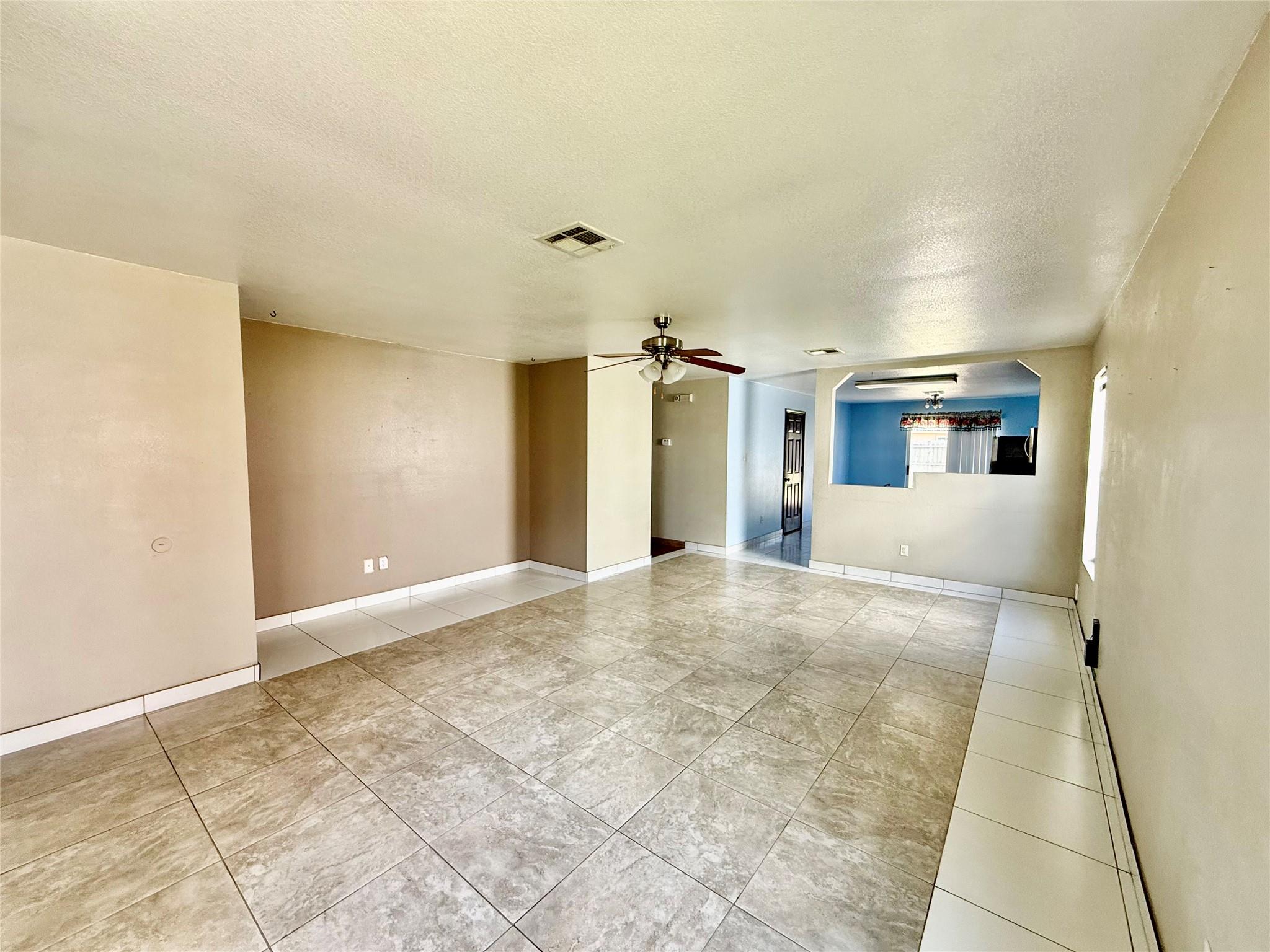 3212 Blackburn DR
