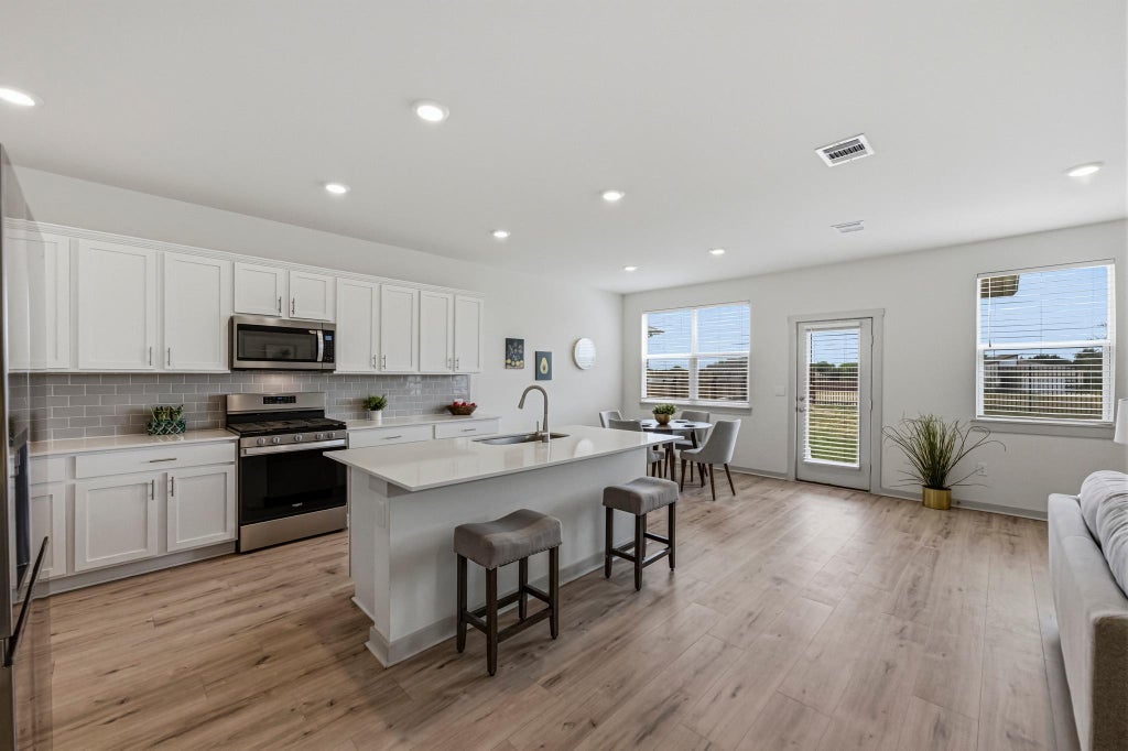 Photo of 7511 Traylor CV, Austin, TX 78724 (MLS # 7321123)