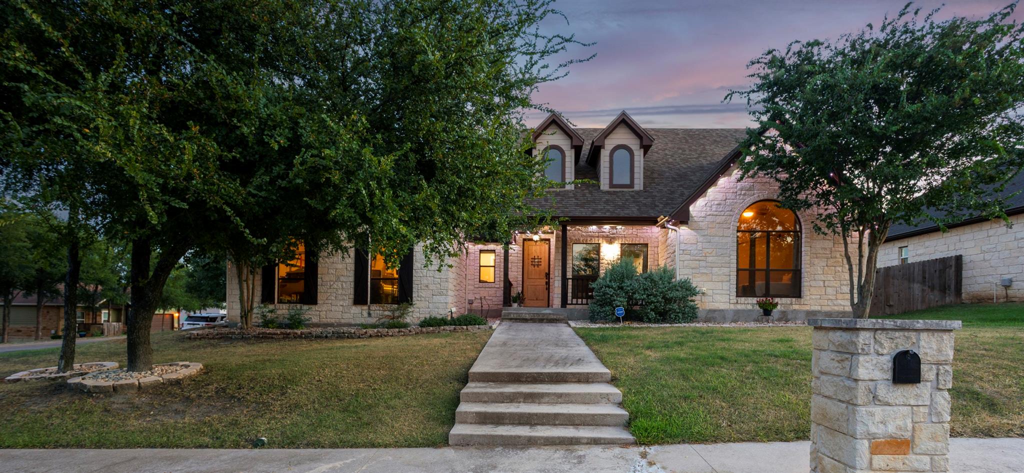 510 Woodland Park DR