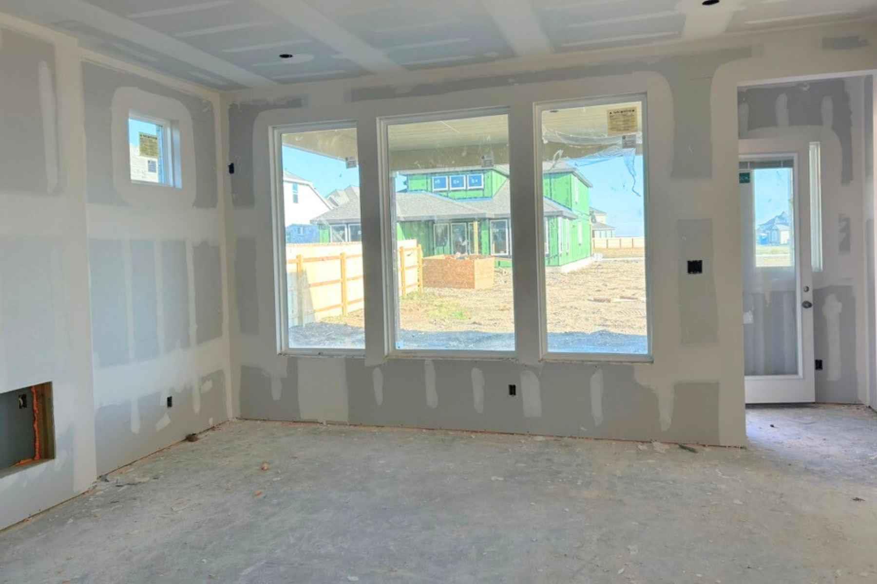 19513 Domino Champ RD