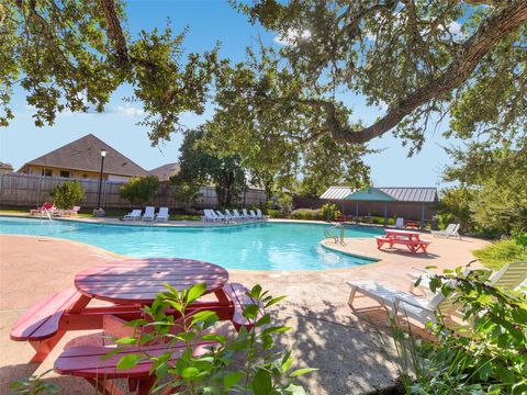 Tiny photo for 820 Goldilocks LN, Manchaca, TX 78652 (MLS # 6331949)