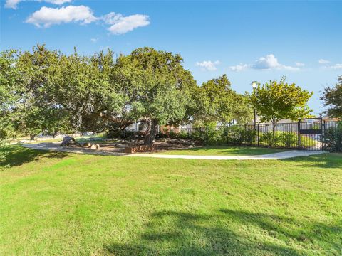 Tiny photo for 820 Goldilocks LN, Manchaca, TX 78652 (MLS # 6331949)