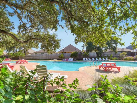 Tiny photo for 820 Goldilocks LN, Manchaca, TX 78652 (MLS # 6331949)