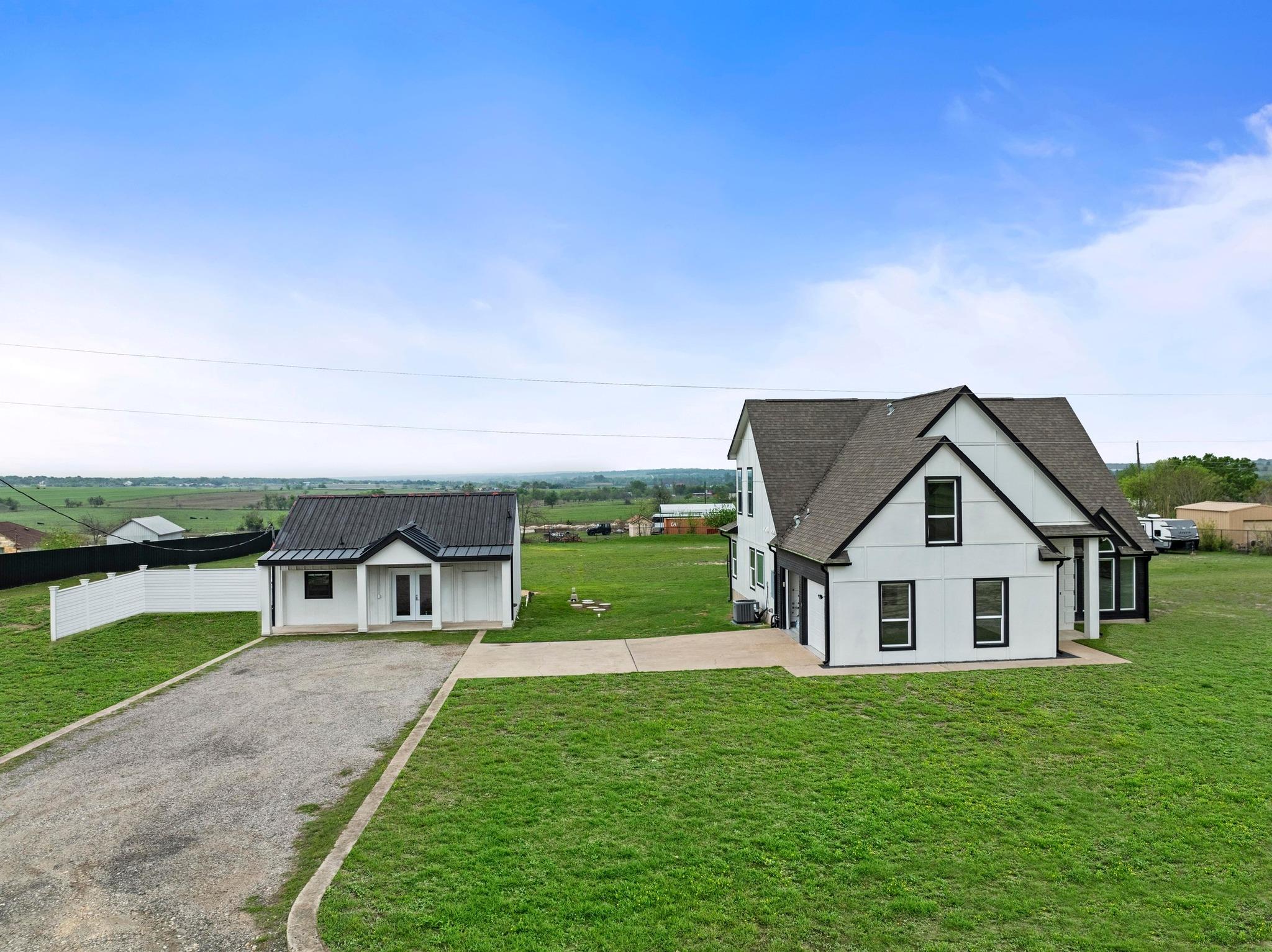 150 Huntclub DR