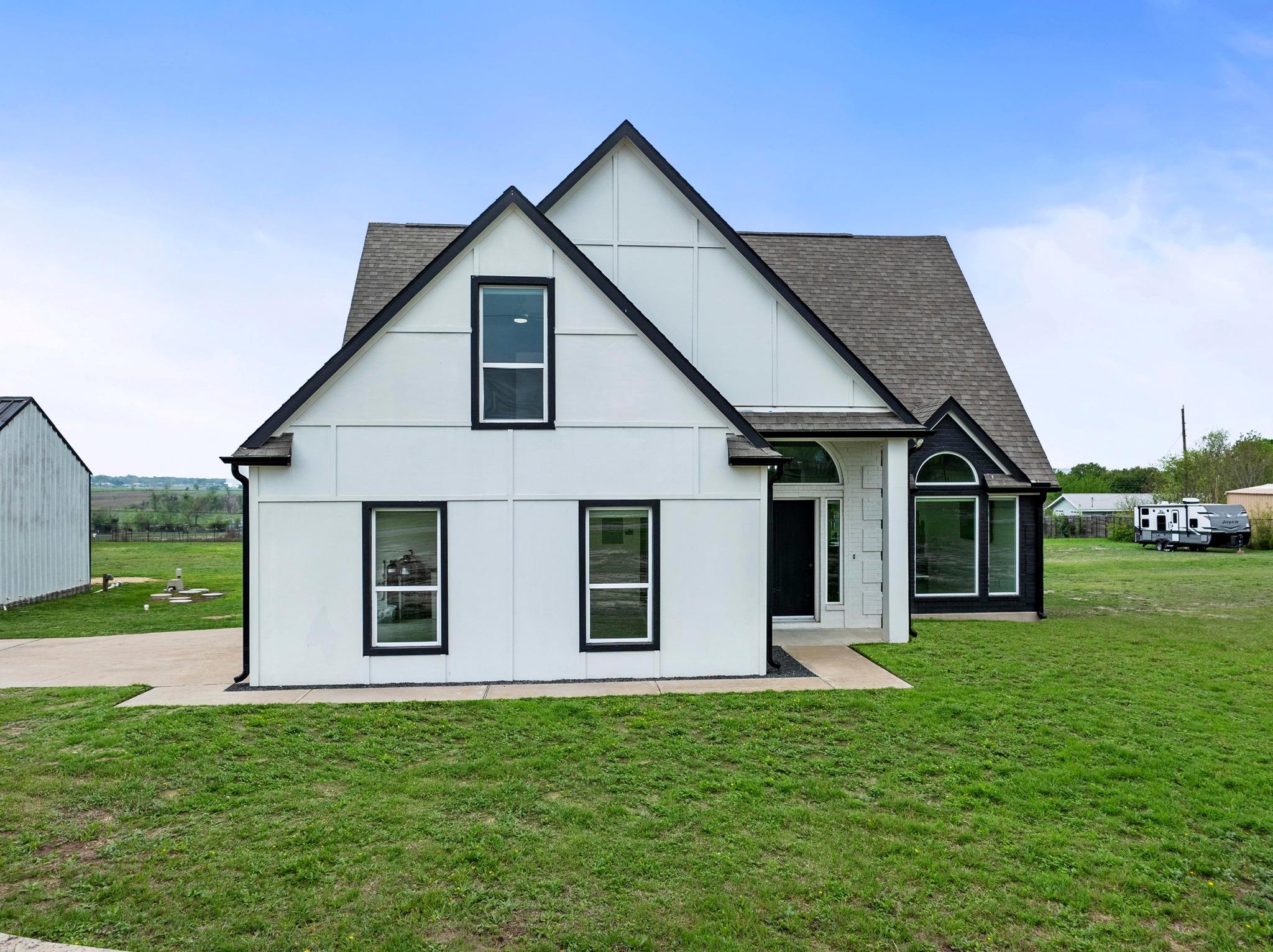 150 Huntclub DR