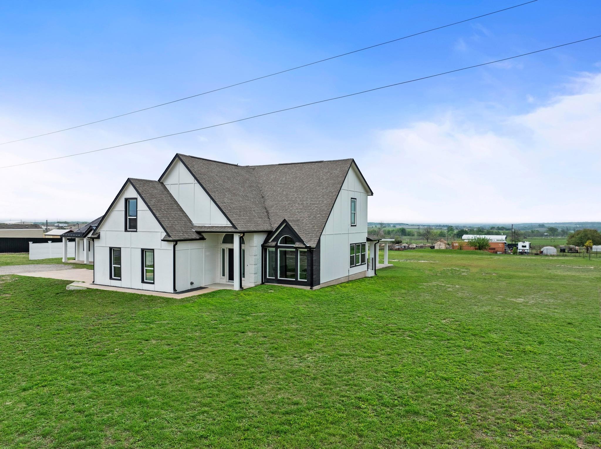 150 Huntclub DR