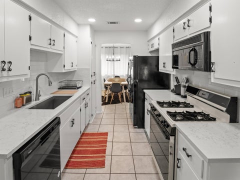 Tiny photo for 512 Mulberry DR, Austin, TX 78745 (MLS # 2602526)