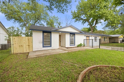 Tiny photo for 4502 Turnstone DR, Austin, TX 78744 (MLS # 9068200)