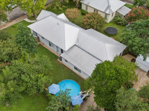 A home in Smithville