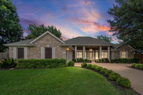 Photo of 5118 Prairie Dunes DR, Austin, TX 78747 (MLS # 4541729)