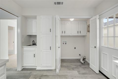 Tiny photo for 7131 Chimney Corners Cors, Austin, TX 78731 (MLS # 1705891)