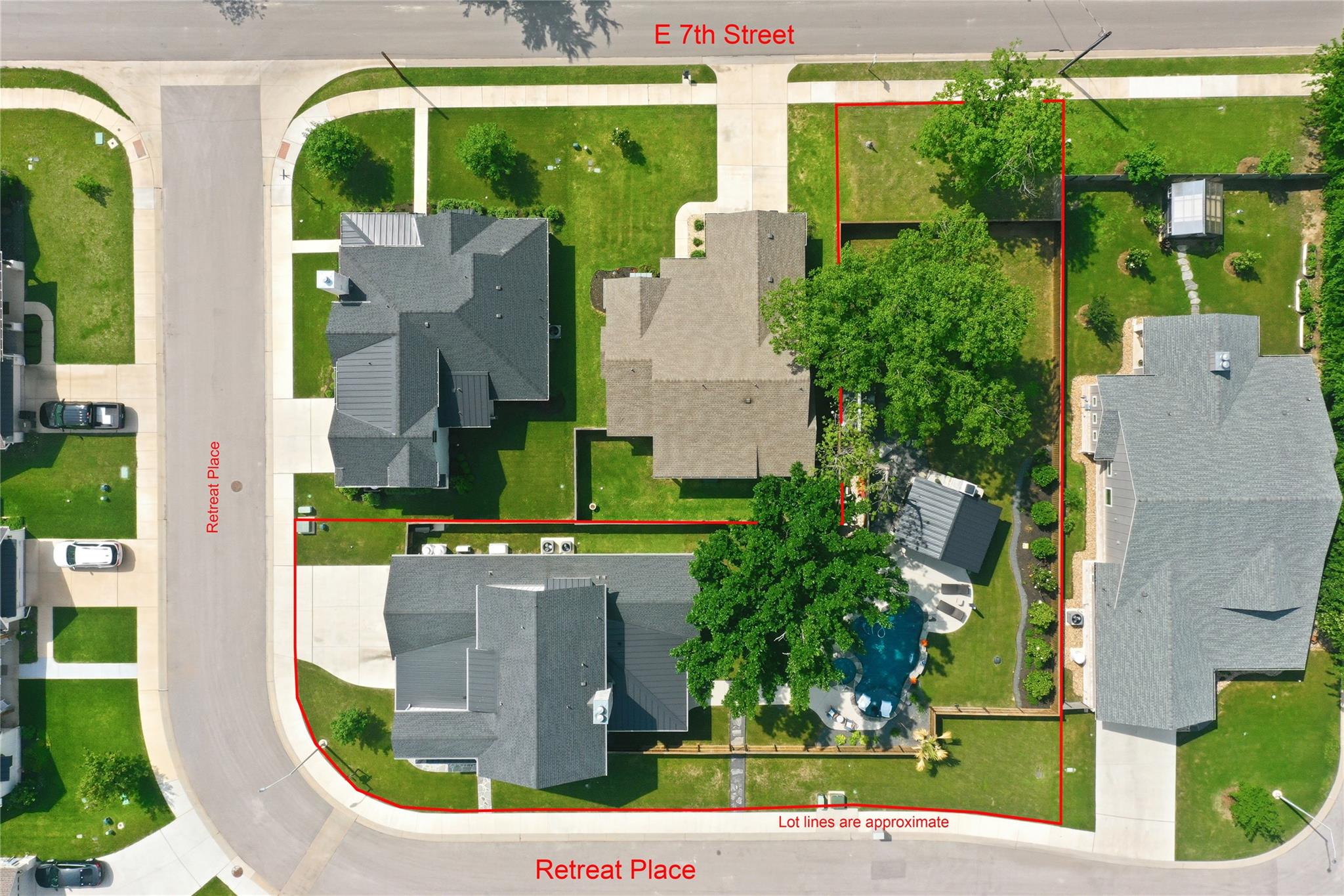 105 Retreat PL