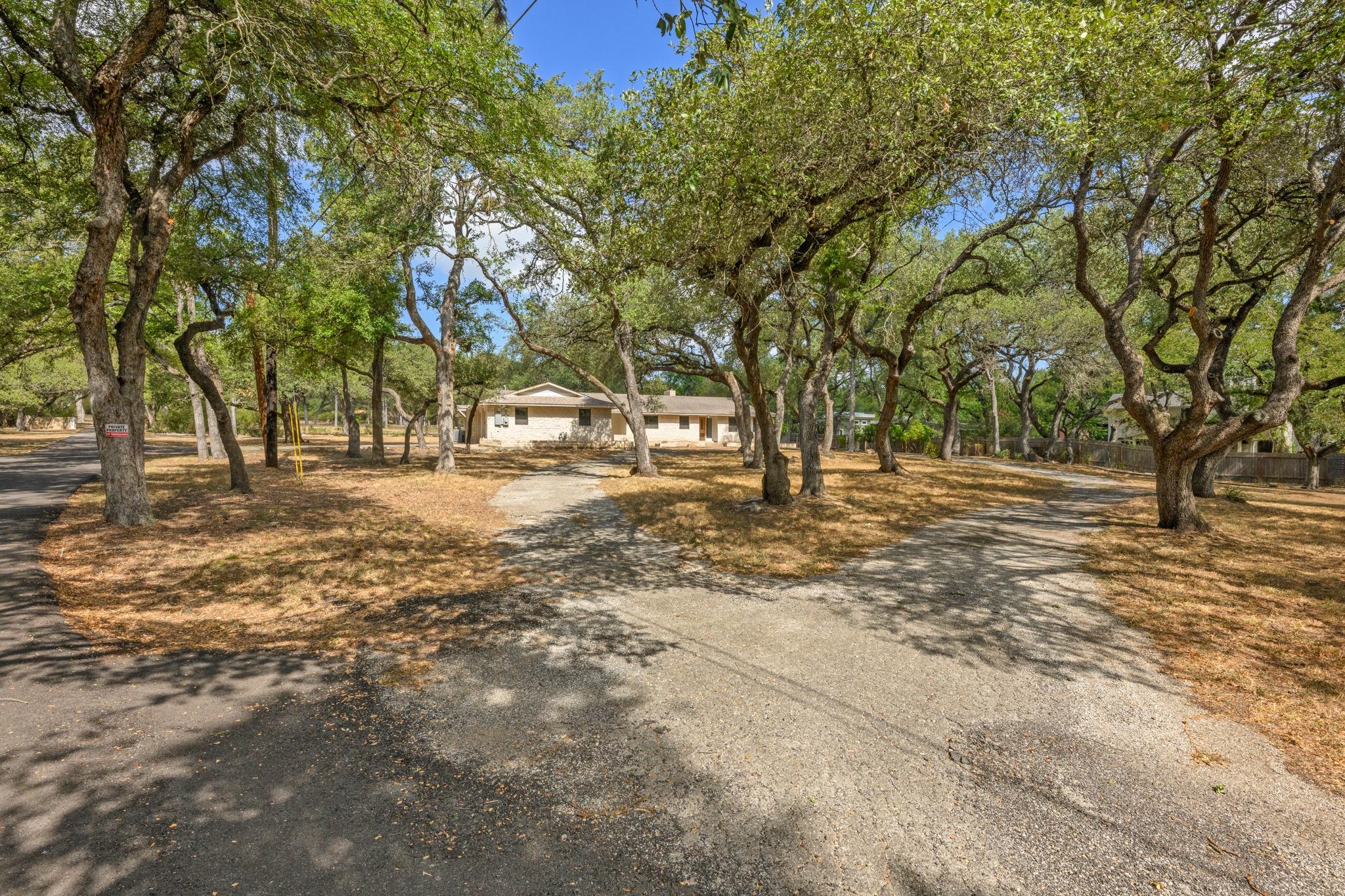 302 Westlake DR