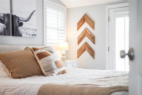 Tiny photo for 8404 Briarwood LN, Austin, TX 78757 (MLS # 7993961)