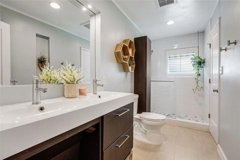 Tiny photo for 8404 Briarwood LN, Austin, TX 78757 (MLS # 7993961)