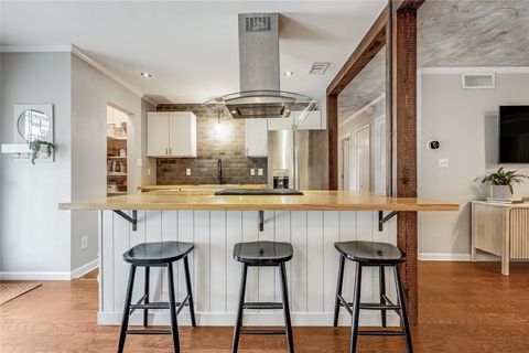 Tiny photo for 8404 Briarwood LN, Austin, TX 78757 (MLS # 7993961)