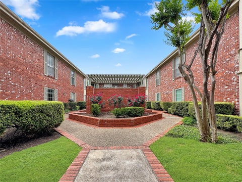 Photo of 7920 Rockwood LN #131, Austin, TX 78757 (MLS # 6211393)