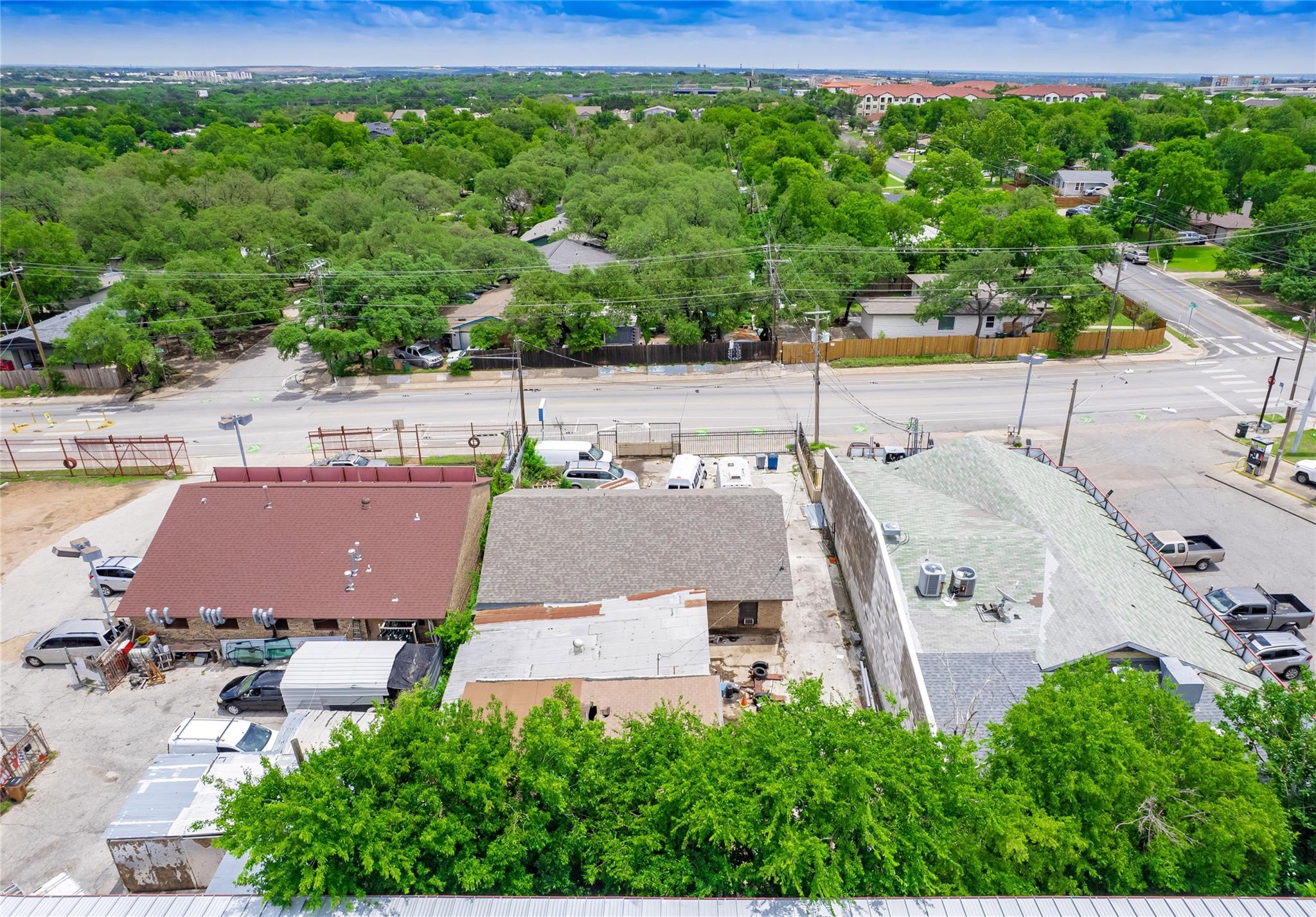 8212 Georgian DR