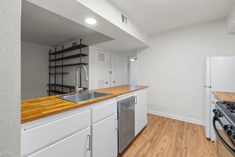 Tiny photo for 2303 East Side DR #211, Austin, TX 78704 (MLS # 4461221)