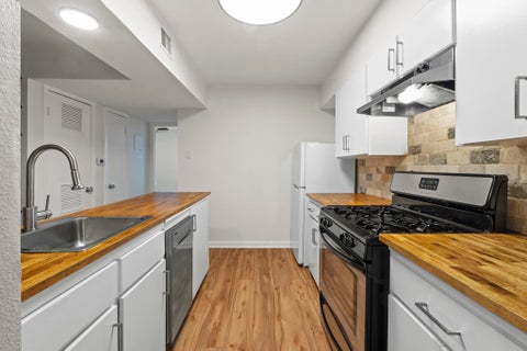 Tiny photo for 2303 East Side DR #211, Austin, TX 78704 (MLS # 4461221)
