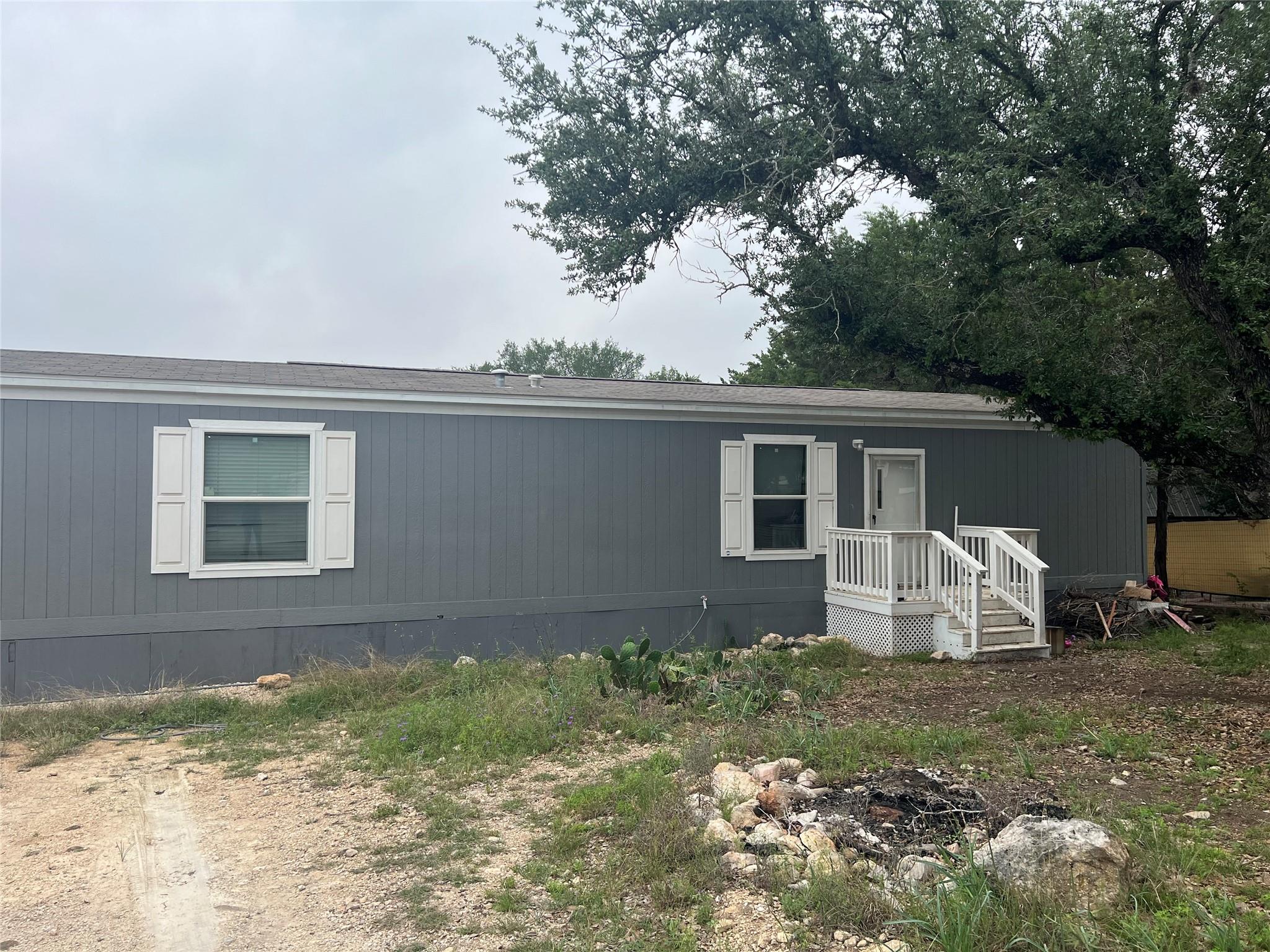 1086 Pecan CIR