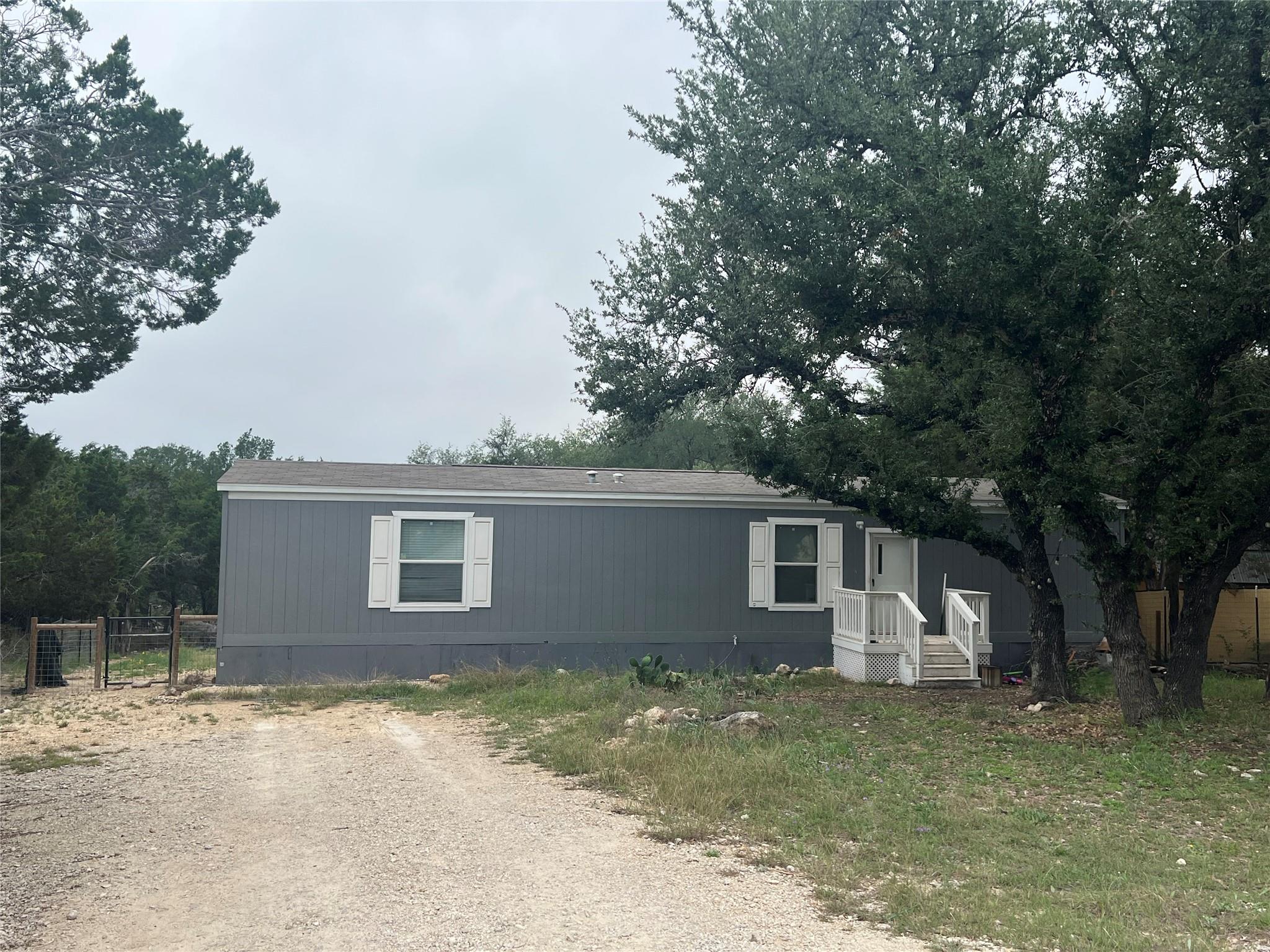 1086 Pecan CIR