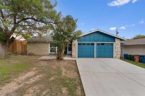Photo of 2532 Chaparral TRL, Austin, TX 78744 (MLS # 5629475)