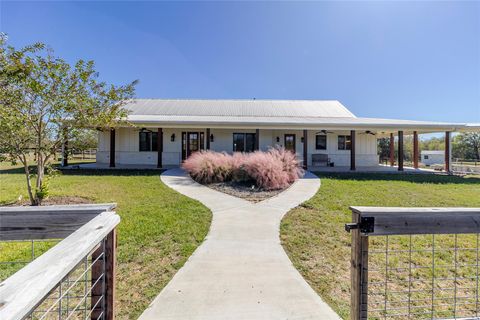 397 Glass LN Bastrop TX 78602