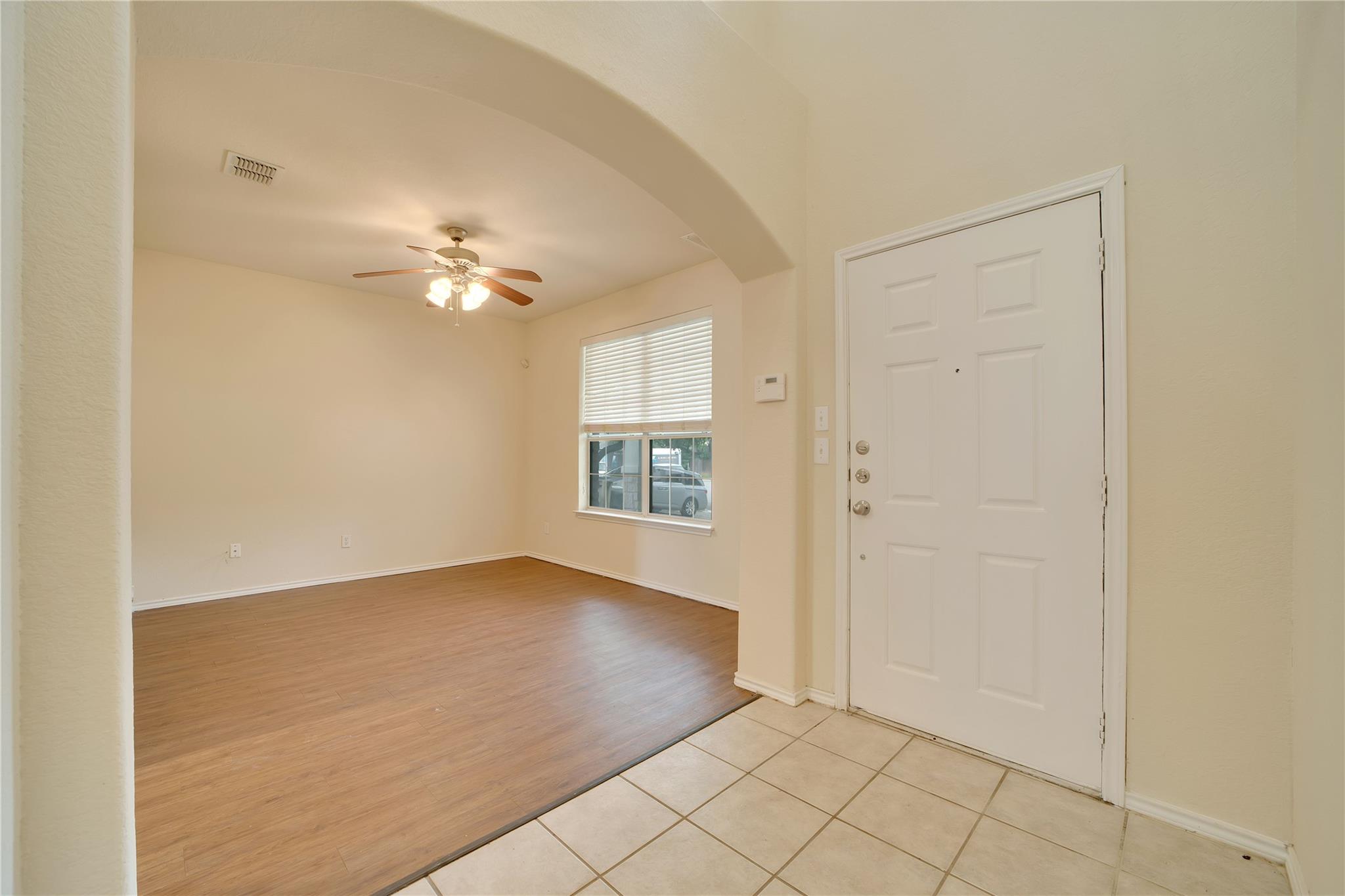 121 Park LN