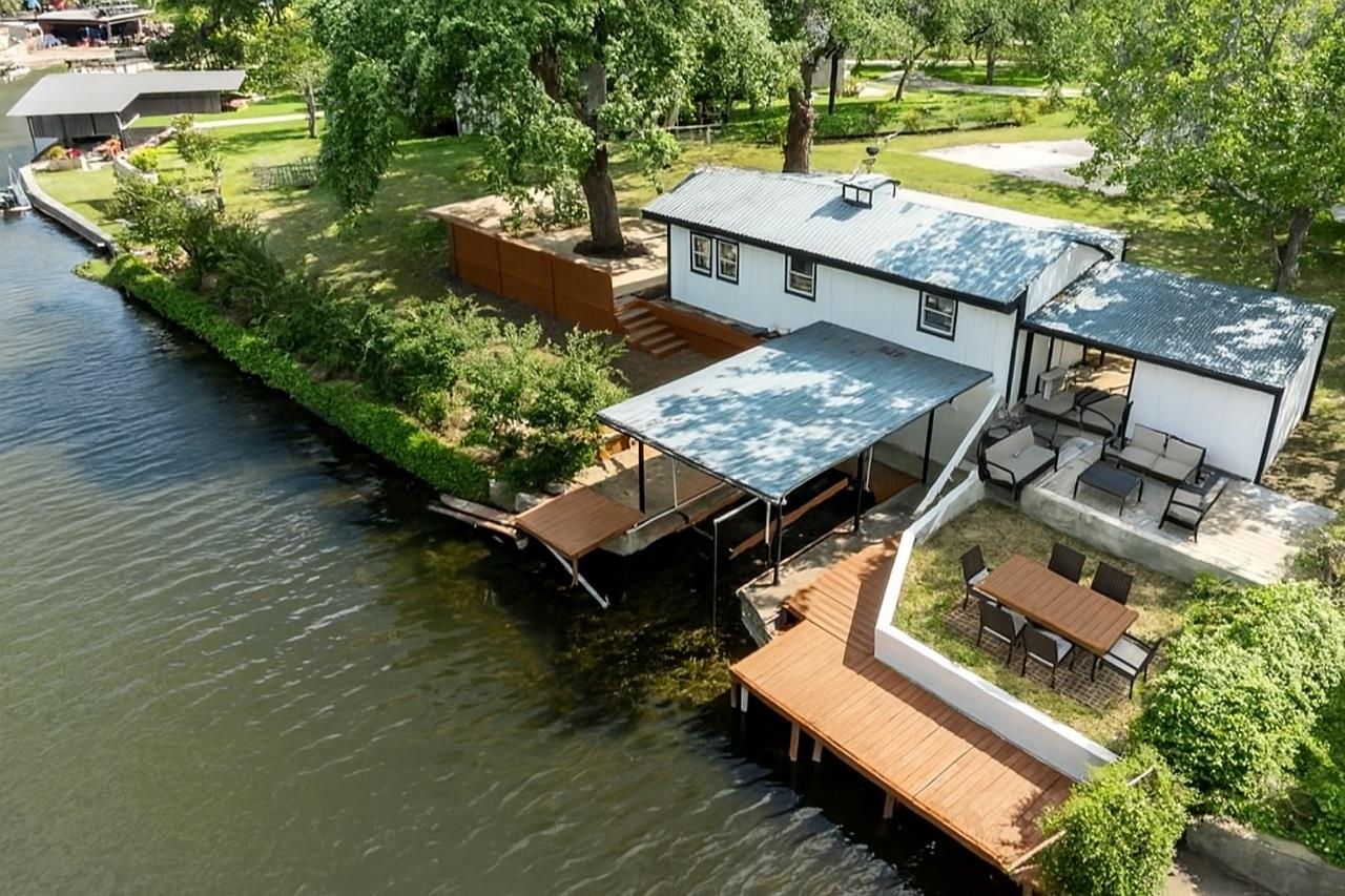 613 Highland DR