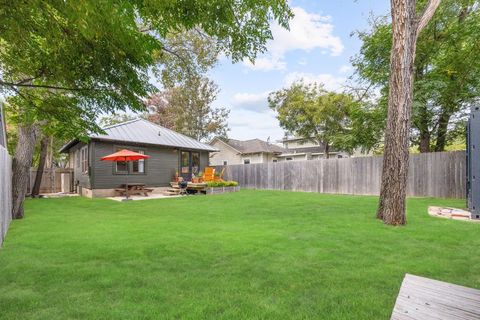 Tiny photo for 810 Keasbey ST, Austin, TX 78751 (MLS # 4938846)