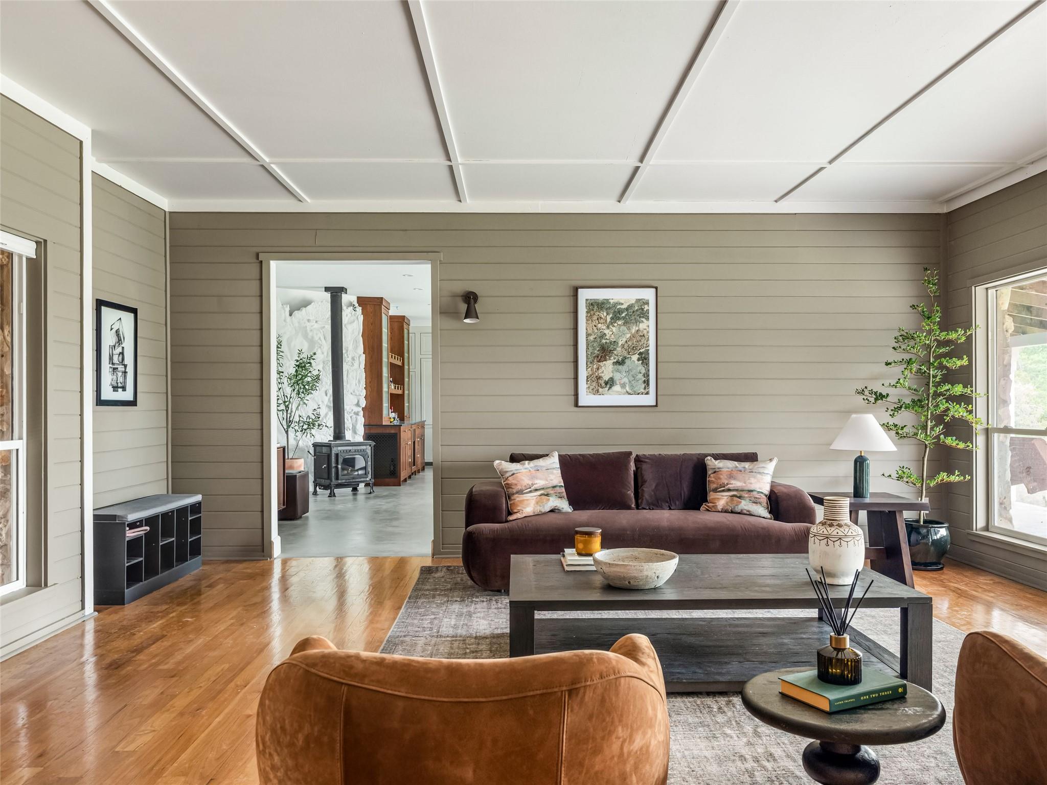 141 Lookout DR