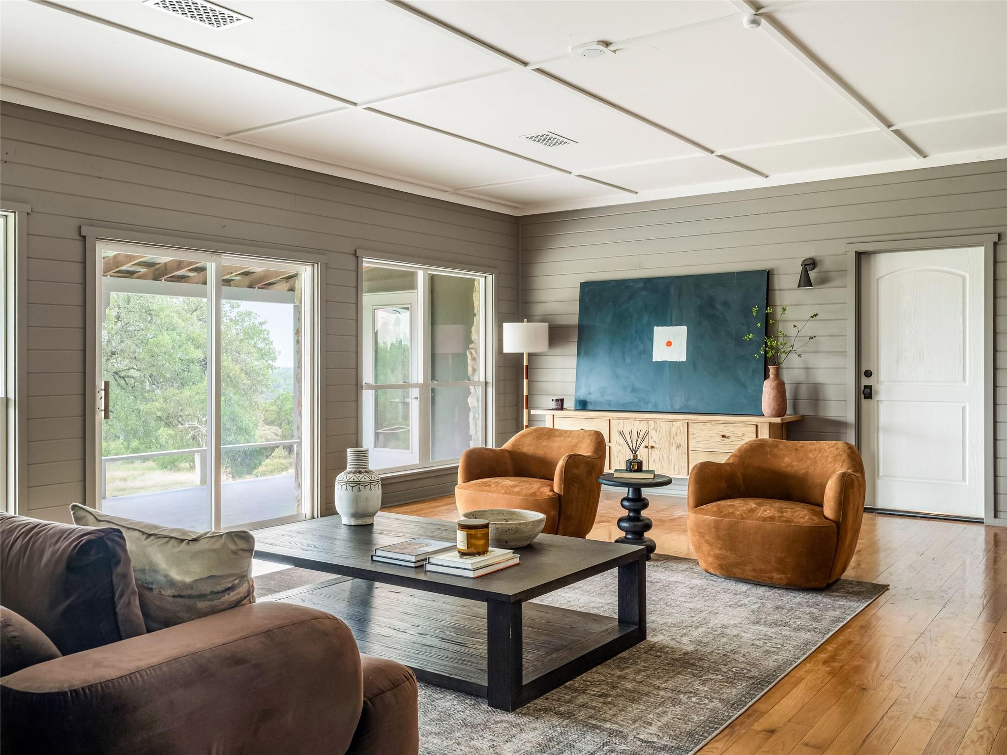 141 Lookout DR