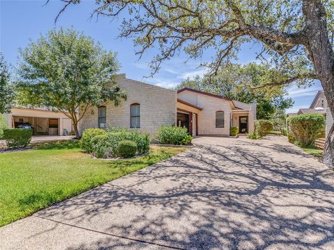 Photo of 3409 Saltillo CT, Lakeway, TX 78734 (MLS # 5388860)