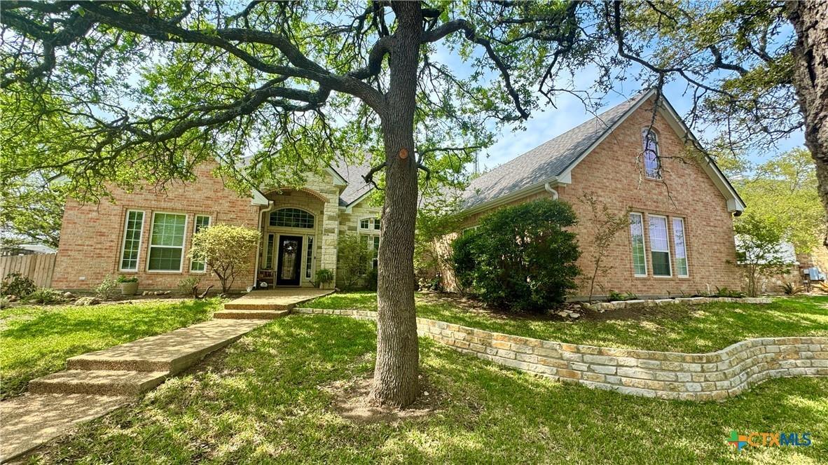 385 Green Park DR