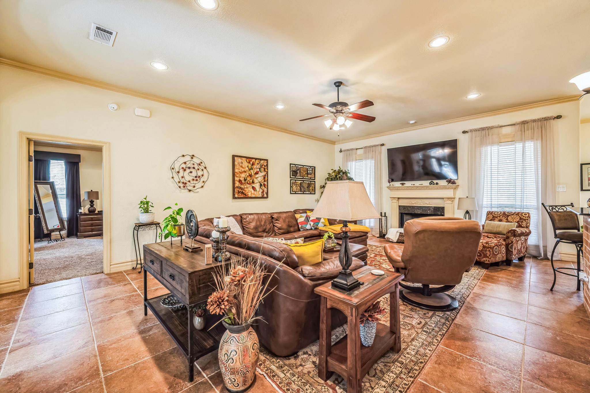 385 Green Park DR